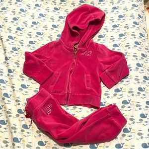 Juicy Couture Girl’s 2 piece Jogger Hoodie Set Size 18M